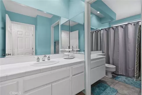 Bath - 1036 Henrietta Cir, Placentia, CA 92870 photo 3 of 4