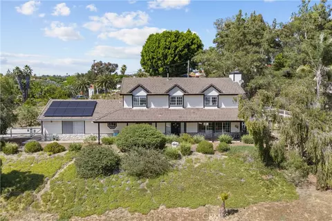 Exterior - 3162 Reche Rd, Fallbrook, CA 92028 photo 2 of 6