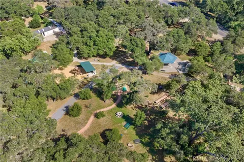 View/Area - 3162 Reche Rd, Fallbrook, CA 92028 photo 7 of 7