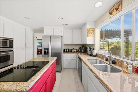 Kitchen - 3162 Reche Rd, Fallbrook, CA 92028 photo 2 of 2