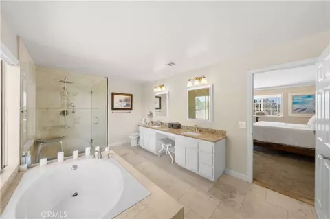 Bath - 3162 Reche Rd, Fallbrook, CA 92028 photo 1 of 2