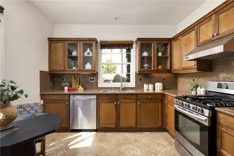 Kitchen - 51 Bower Tree, Irvine, CA 92603 photo 2 of 3
