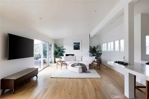 1504 Westcliff Dr #5, Newport Beach, CA 92660