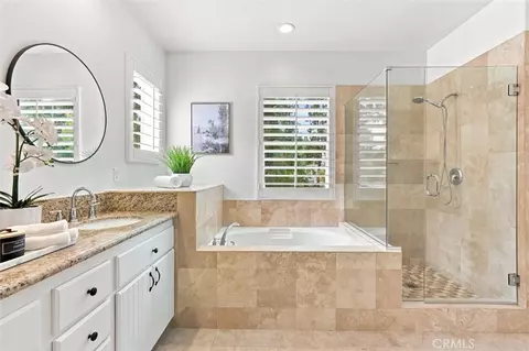Bath - 8 Dahlia, Irvine, CA 92618 photo 2 of 4