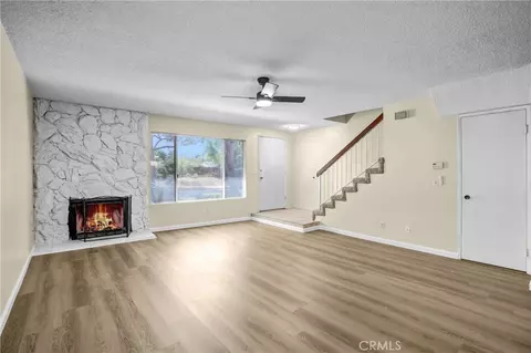 Living - 122 Tamarisk, Redlands, CA 92373 photo 2 of 4
