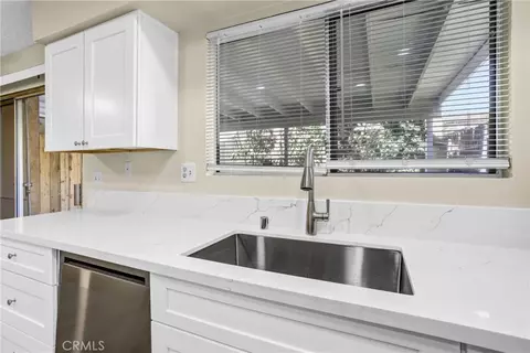 Kitchen - 122 Tamarisk, Redlands, CA 92373 photo 4 of 4