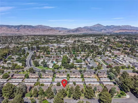 View/Area - 122 Tamarisk, Redlands, CA 92373 photo 2 of 3