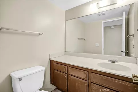 Bath - 122 Tamarisk, Redlands, CA 92373 photo 1 of 3