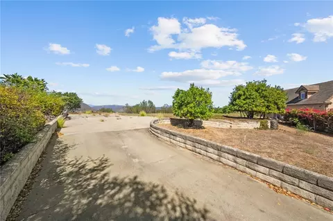 1645 Santa Margarita, Fallbrook, CA 92028 photo 17