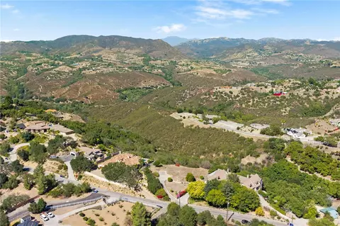 1645 Santa Margarita, Fallbrook, CA 92028 photo 9
