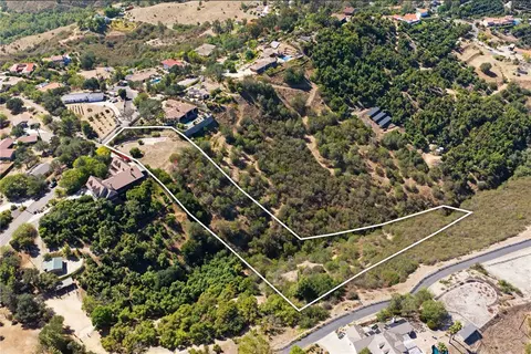 1645 Santa Margarita, Fallbrook, CA 92028 photo 11