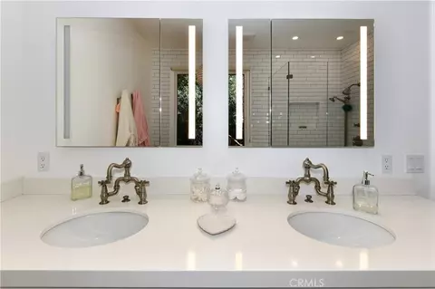 Bath - 1125 Rutherford, Napa, CA 94558 photo 10 of 14