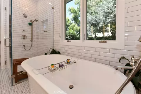 Bath - 1125 Rutherford, Napa, CA 94558 photo 3 of 14