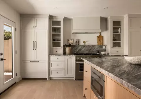 Kitchen - 1818 Samar, Costa Mesa, CA 92626 photo 7 of 10