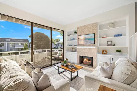 14 Robon Ct, Newport Beach, CA 92663