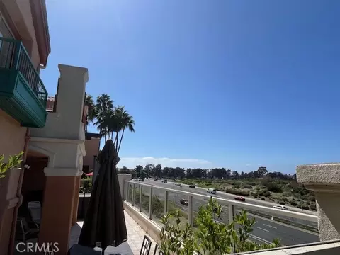 118 Villa Pt, Newport Beach, CA 92660