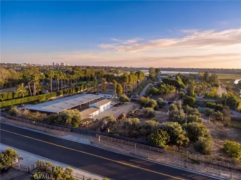 2100 Mesa, Newport Beach, CA 92660