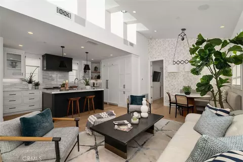 418 Larkspur, Corona Del Mar, CA 92625