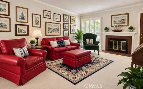 107 Harbor Woods Pl, Newport Beach, CA 92660