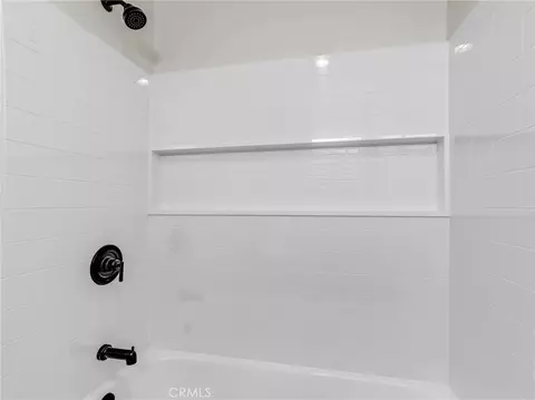 Bath - 5530 Ackerfield Ave #210, Long Beach, CA 90805 photo 2 of 3