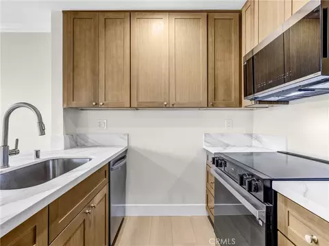 Kitchen - 5530 Ackerfield Ave #210, Long Beach, CA 90805 photo 2 of 4