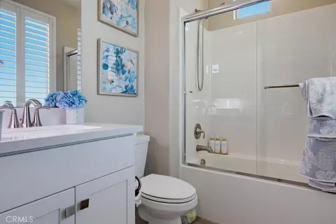 Bath - 108 Tribeca, Irvine, CA 92612 photo 3 of 3
