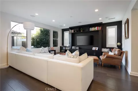 Living - 22 Preston Pl, Tustin, CA 92782 photo 1 of 1