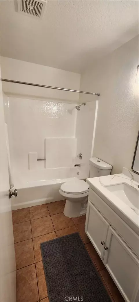 Bath - 30500 Shenandoah Ct, Temecula, CA 92591 photo 1 of 2