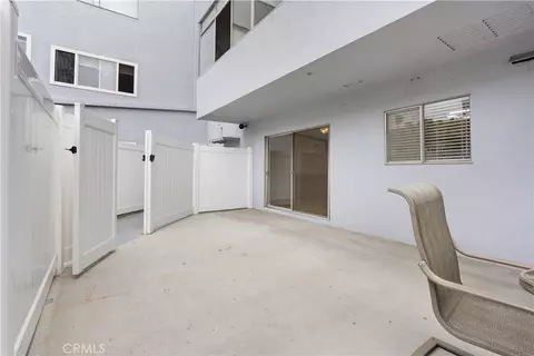 Exterior - 1200 E Ocean #57, Long Beach, CA 90802 photo 4 of 4