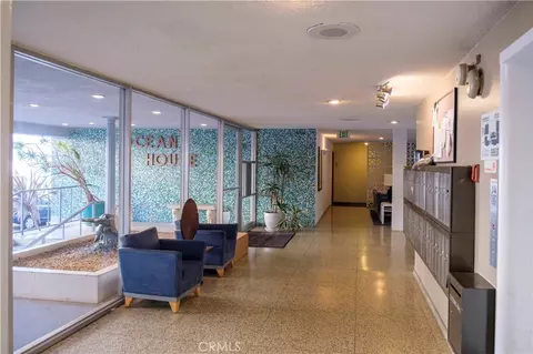 Entry Way - 1200 E Ocean #57, Long Beach, CA 90802 photo 5 of 6