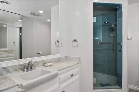 Bath - 1200 E Ocean #57, Long Beach, CA 90802 photo 1 of 4