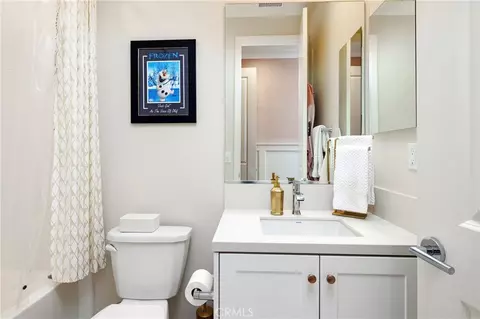 Bath - 1249 E Providence Loop, Placentia, CA 92870 photo 4 of 5