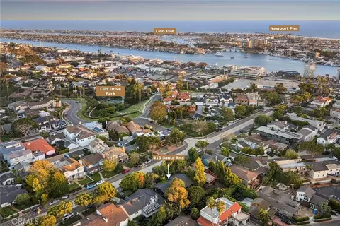 413 Santa Ana, Newport Beach, CA 92663