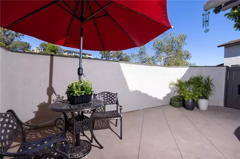 Exterior - 11 Sunshine, Irvine, CA 92603 photo 2 of 4