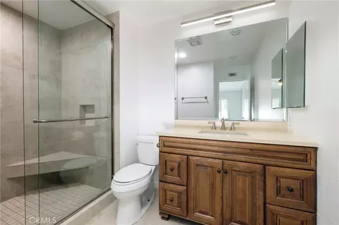 Bath - 11 Sunshine, Irvine, CA 92603 photo 1 of 2
