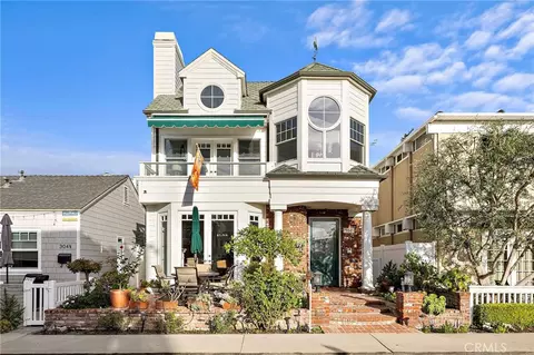 302 Ruby Ave, Newport Beach, CA 92662