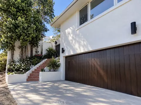 9275 Flicker Way, Los Angeles, CA 90069