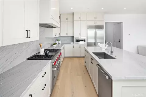 Kitchen - 123 Oakstone, Irvine, CA 92618 photo 3 of 3
