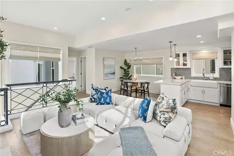 502 Fernleaf Ave #2, Corona Del Mar, CA 92625