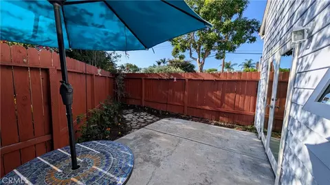Exterior - 2302 Elden, Costa Mesa, CA 92627 photo 2 of 7