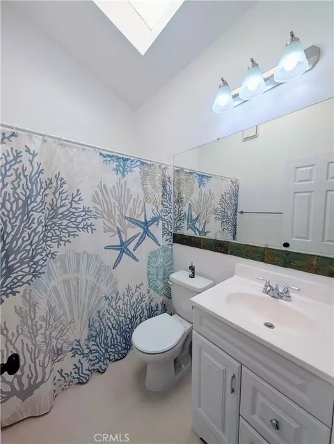 Bath - 2302 Elden, Costa Mesa, CA 92627 photo 1 of 2