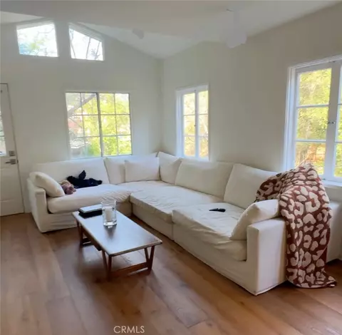 1323 Oakwood, Topanga, CA 90290