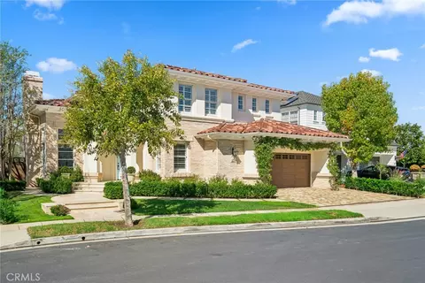 17 Colonial Dr, Newport Beach, CA 92660