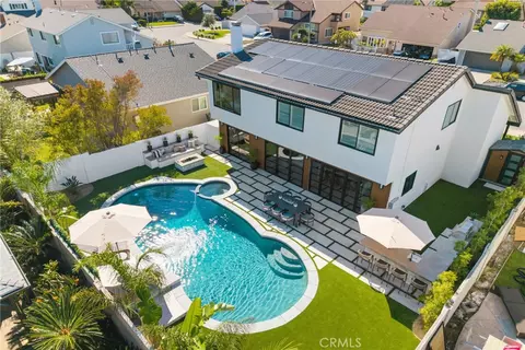 20902 Balgair, Huntington Beach, CA 92646