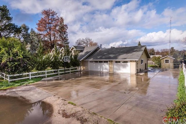 9395 Pine Ave, Atascadero, CA 93422 photo 1