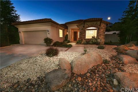 96 Navajo Ave, Paso Robles, CA 93446 photo 1
