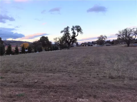 1320 Fire Rock Loop, Templeton, CA 93465 photo 6