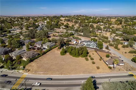 845 Creston Rd, Paso Robles, CA 93446