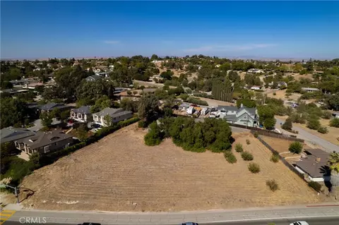 845 Creston Rd, Paso Robles, CA 93446 photo 2