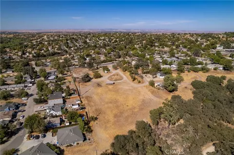 420 Creston Rd, Paso Robles, CA 93446 photo 2